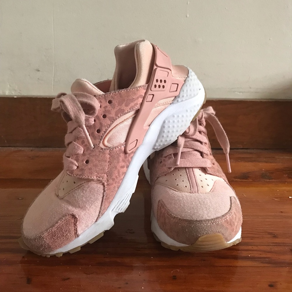 Nike Huarache Sneakers